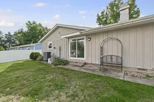 903 Crestview Dr, Monticello, IL 61856 - Photo 39
