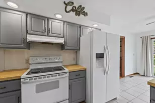 903 Crestview Dr, Monticello, IL 61856 - Photo 21