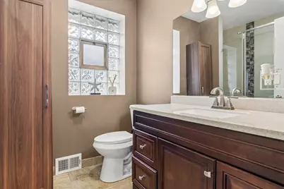 4958 W Cullom Avenue, Chicago, IL 60641 - Photo 13