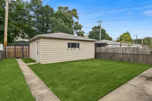 4958 W Cullom Ave, Chicago, IL 60641 - Photo 19
