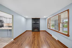 5840 S Brainard Ave, La Grange Highlands, IL 60525 - Photo 21