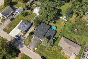 2437 Grape St, Joliet, IL 60435 - Photo 45