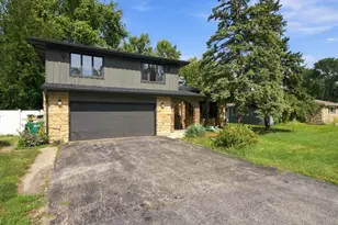 2437 Grape St, Joliet, IL 60435 - Photo 49