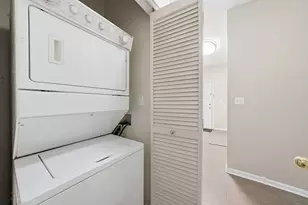1225 N Orleans St, Chicago, IL 60610 - Photo 11