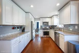 1180 Spring Creek Rd, Elgin, IL 60120 - Photo 9