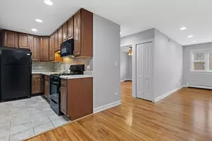 3161 N Cambridge Ave, Chicago, IL 60657 - Photo 3