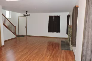 2480 Frost Dr, Aurora, IL 60503 - Photo 11