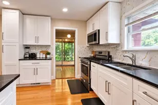 1S155 Euclid Ave, Oakbrook Terrace, IL 60181 - Photo 7