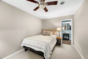 459 Rock Hall Cir, Grayslake, IL 60030 - Photo 37