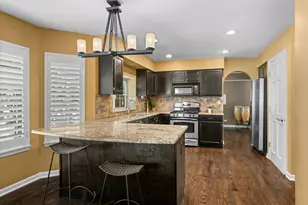 459 Rock Hall Cir, Grayslake, IL 60030 - Photo 9