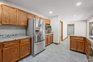 1305 Sequoia Rd, Naperville, IL 60540 - Photo 9