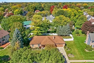 1305 Sequoia Rd, Naperville, IL 60540 - Photo 45
