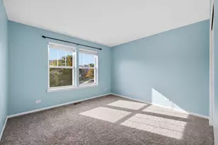 73 Woodview Dr, Glen Ellyn, IL 60137 - Photo 17