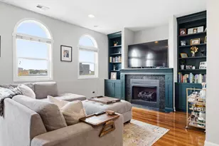 523 N Racine Ave, Chicago, IL 60642 - Photo 3