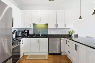 523 N Racine Ave, Chicago, IL 60642 - Photo 11