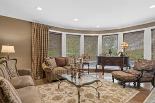 6 Fawn Ridge Dr, Oakwood Hills, IL 60013 - Photo 15