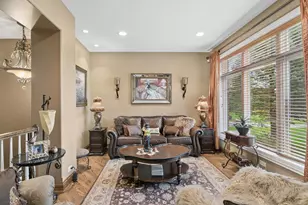 6 Fawn Ridge Dr, Oakwood Hills, IL 60013 - Photo 5