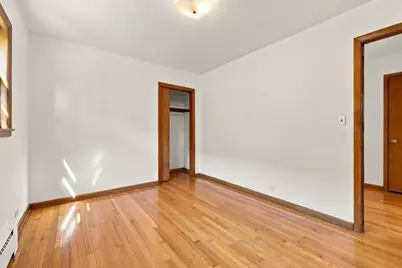 7344 W Crain Street, Niles, IL 60714 - Photo 9