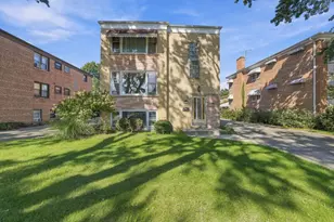 7344 W Crain St, Niles, IL 60714 - Photo 1