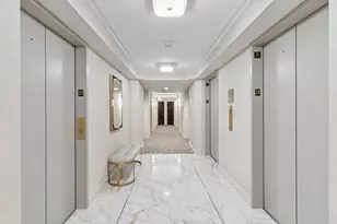 195 N Harbor Dr, Chicago, IL 60601 - Photo 37
