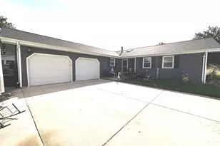 24615 S Teal Dr, Channahon, IL 60410 - Photo 1