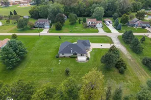 372 Snipe Run Dr, Bonfield, IL 60913 - Photo 3