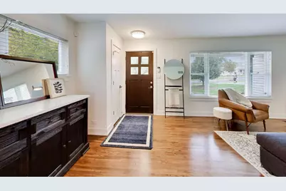 304 W Graham Avenue, Lombard, IL 60148 - Photo 3