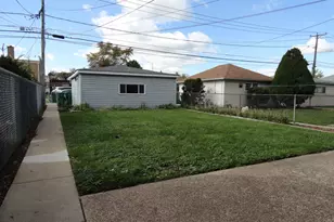 1410 Maple Ave, Berwyn, IL 60402 - Photo 11