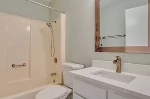 7020 Andover Ct, Woodridge, IL 60517 - Photo 17