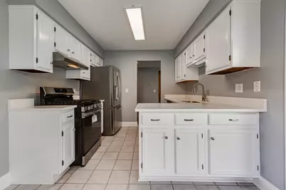 7020 Andover Court #102, Woodridge, IL 60517 - Photo 5