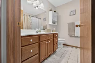 1023 Fox Hollow, Dekalb, IL 60115 - Photo 29