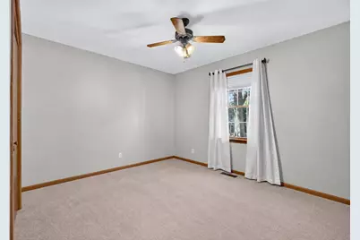 1023 Fox Hollow, Dekalb, IL 60115 - Photo 23
