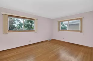 1520 W Holtz Ave, Addison, IL 60101 - Photo 15