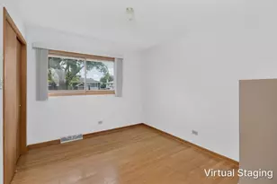 1520 W Holtz Ave, Addison, IL 60101 - Photo 13