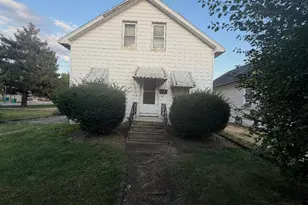 702 Davis Ave, Rockdale, IL 60436 - Photo 1
