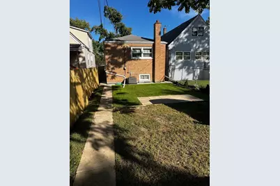 6340 S Bell Avenue, Chicago, IL 60636 - Photo 3