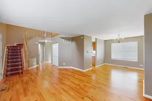 2509 Rosehall Ln, Aurora, IL 60503 - Photo 5