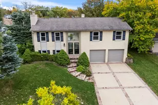 4175 Crimson Dr, Hoffman Estates, IL 60192 - Photo 31