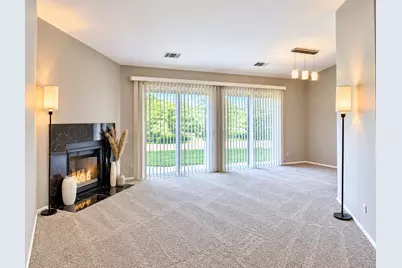 1404 Nottingham Court #C2, Wheeling, IL 60090 - Photo 5