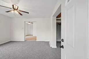 523 W 9th St, Gibson City, IL 60936 - Photo 7