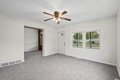 523 W 9th Street, Gibson City, IL 60936 - Photo 9