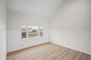 523 W 9th St, Gibson City, IL 60936 - Photo 29