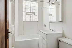 5505 W Pensacola Ave, Chicago, IL 60641 - Photo 13