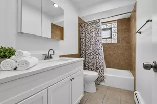 512 W Ida Ct, Mount Prospect, IL 60056 - Photo 9