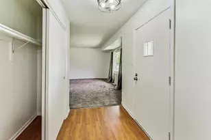 902 Union Dr, University Park, IL 60484 - Photo 5