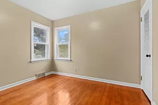 2911 18th Ave, Rockford, IL 61108 - Photo 9