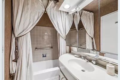 1 E Schiller Street #20D, Chicago, IL 60610 - Photo 17