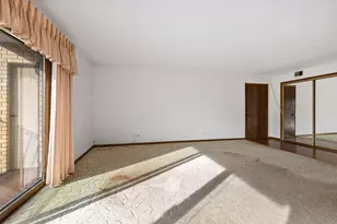 7433 Ponderosa Ct, Orland Park, IL 60462 - Photo 3
