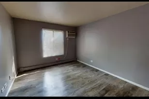 105 Gregory St, Aurora, IL 60504 - Photo 9