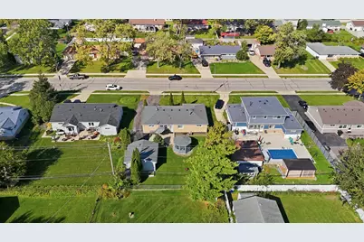 665 Illinois Boulevard, Hoffman Estates, IL 60169 - Photo 43